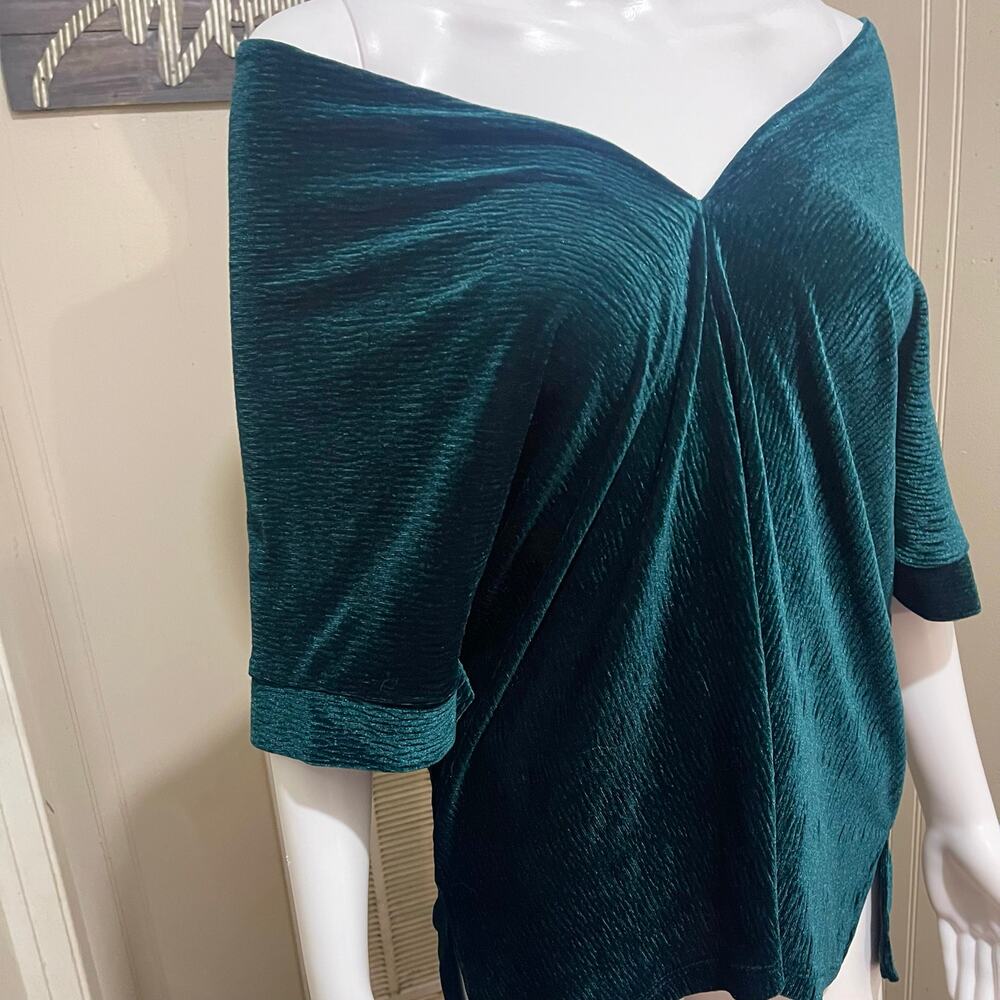 Emerald Green Crinkle Plisse Off The Shoulder Top V Neck Loose Fit